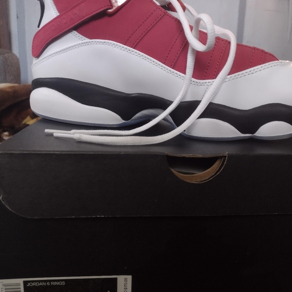 Jordan shoes - Picture 3 of 5